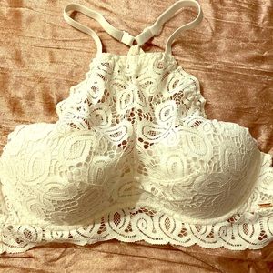 Pink Victoria’s Secret lace white bra